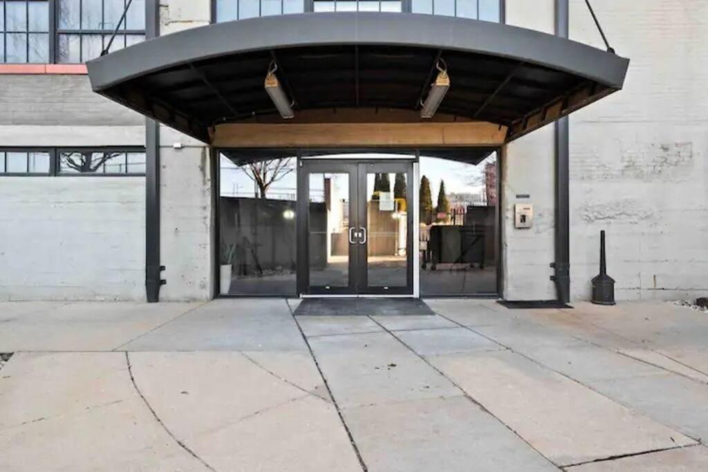 Staycation City Loft Free Gated Parking Saint Louis Exterior photo